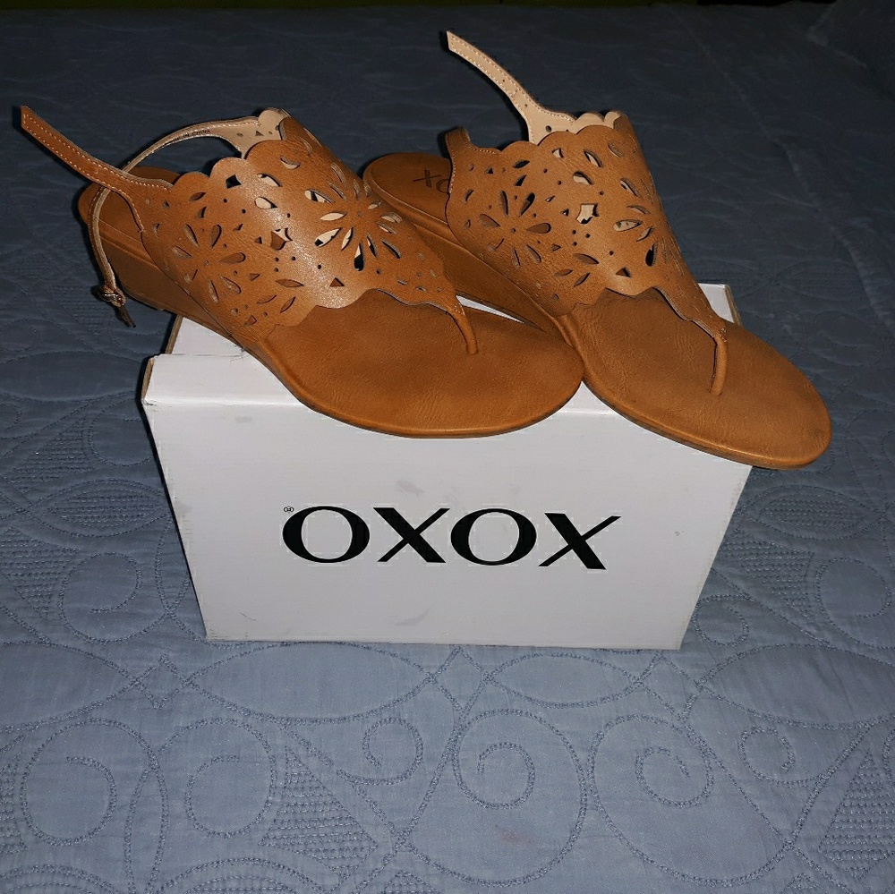 XOXO New Wedge Sandals